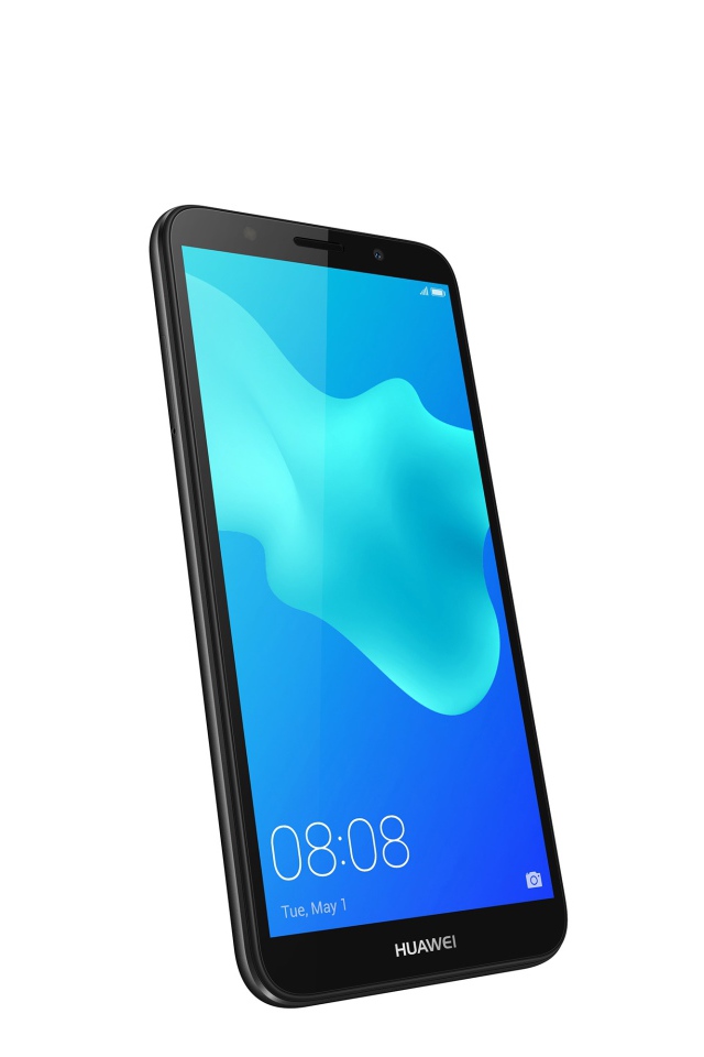 Смартфон Huawei Y5 Prime на белом фоне