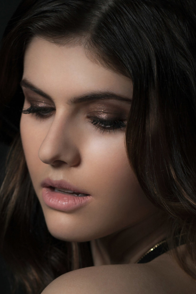 Нежный взгляд актрисы Александры Даддарио