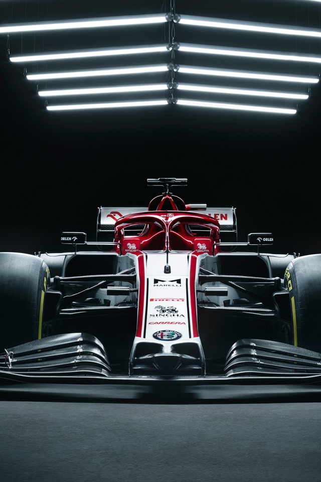 Гоночный автомобиль Alfa Romeo C39 2020 года 