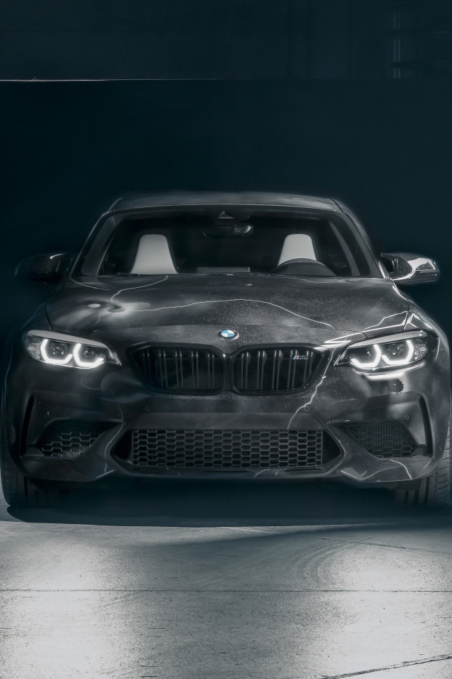 Автомобиль  BMW M2, 2020 года вид спереди