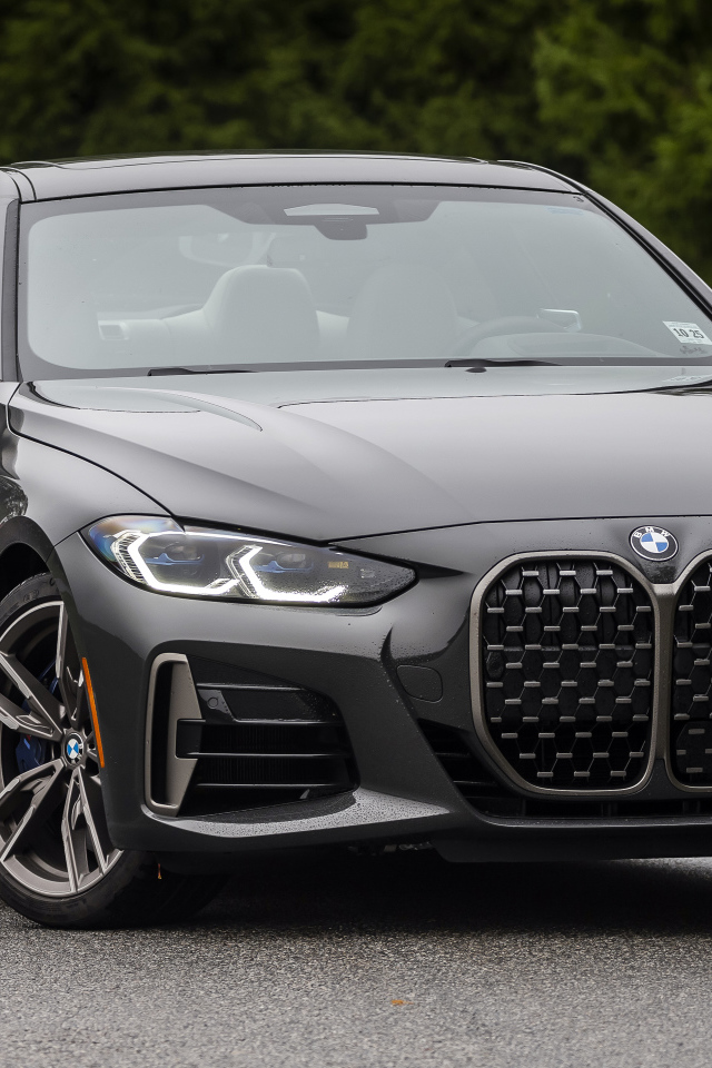 Черный BMW M440i XDrive, 2021 года