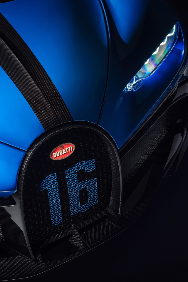 Номер 16 на автомобиле Bugatti Chiron Pur Sport 2020 года 