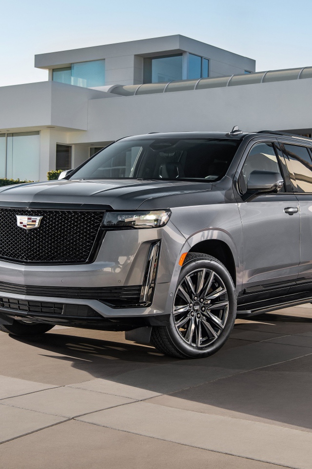 Большой внедорожник Cadillac Escalade Platinum Sport 2021 года