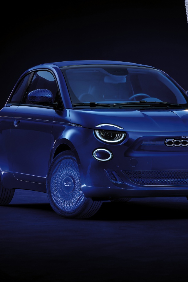 Миниатюрный автомобиль Fiat 500 Kartell 2020 года