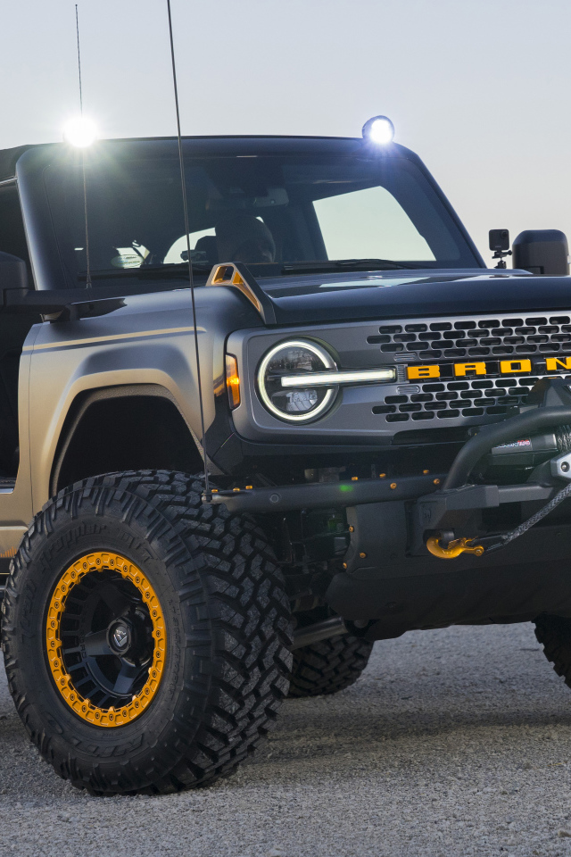 Автомобиль Ford Bronco Badlands Sasquatch 2-Door Concept 2020 года