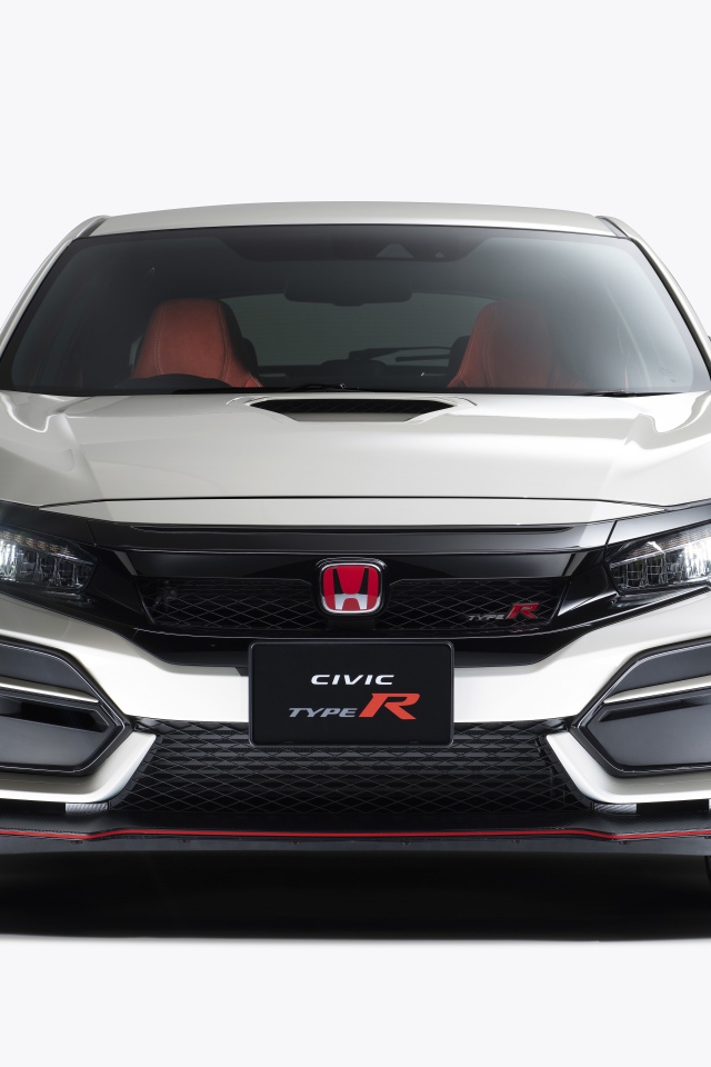 Автомобиль Honda Civic Type R 2020 года вид спереди