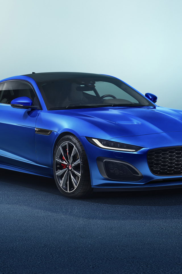 Синий автомобиль Jaguar F-Type R Coupe 2020 года 