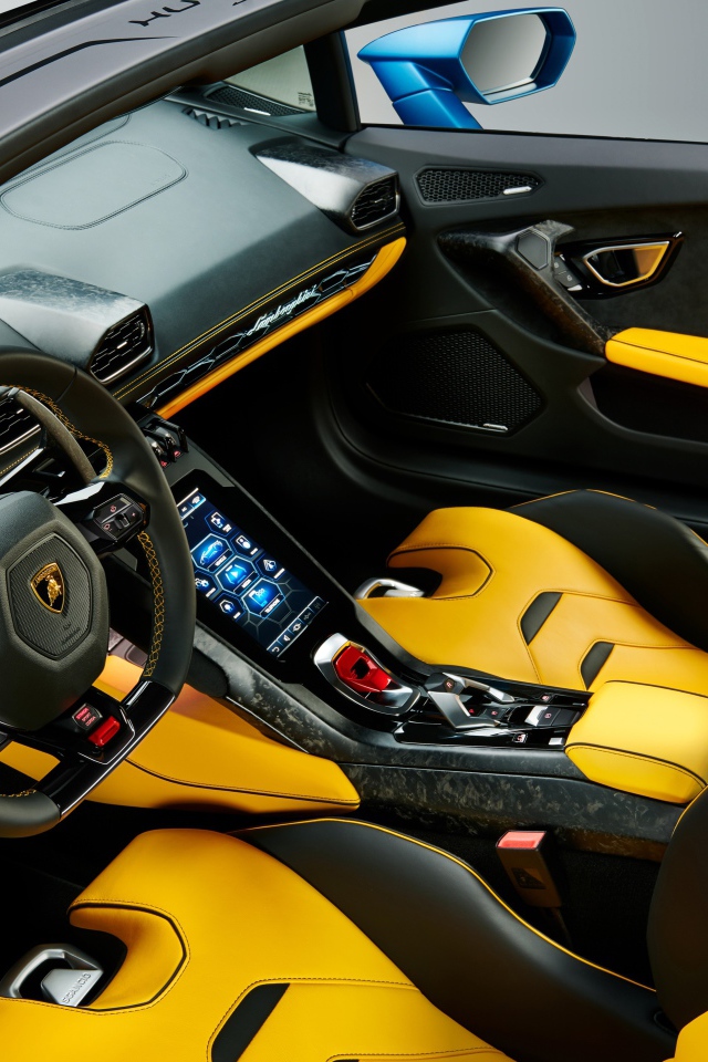 Дорогой салон автомобиля Lamborghini Huracan EVO RWD Spyder 2020 года