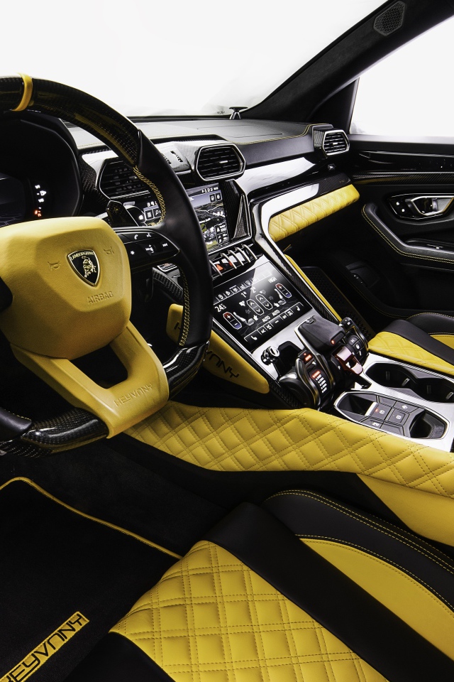 Кожаный салон автомобиля Lamborghini Keyrus 2020 года