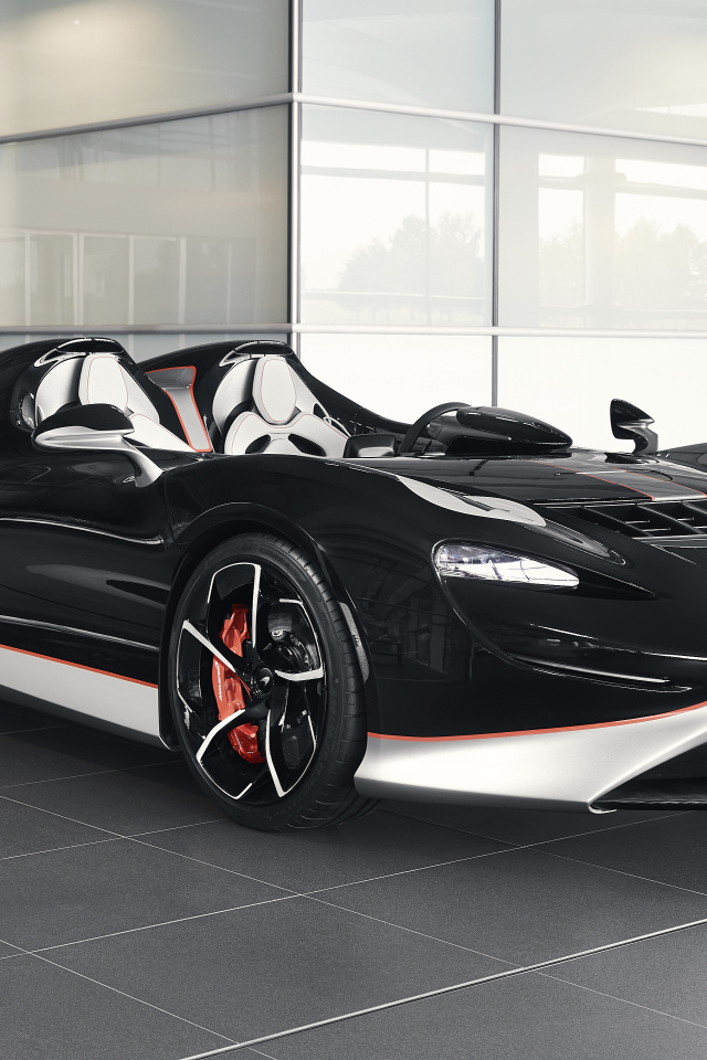 Гоночный автомобиль McLaren MSO Elva M1A Theme 2020 года