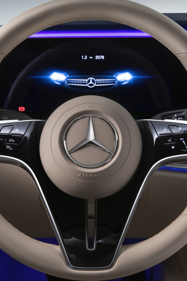 Руль автомобиля Mercedes-Benz E 350 L Exclusive Line 2020 года