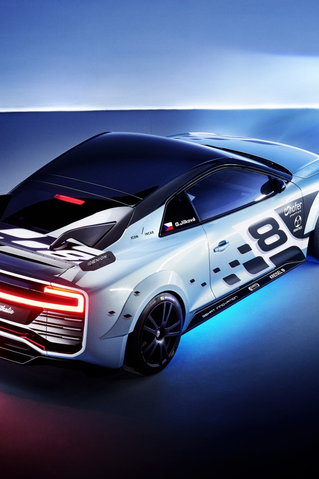 Автомобиль Gumpert Nathalie Race вид сзади