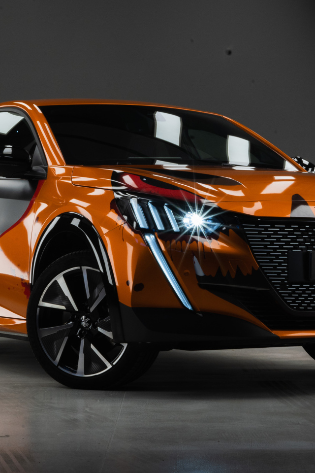 Автомобиль Peugeot E-208 GT, 2020 года