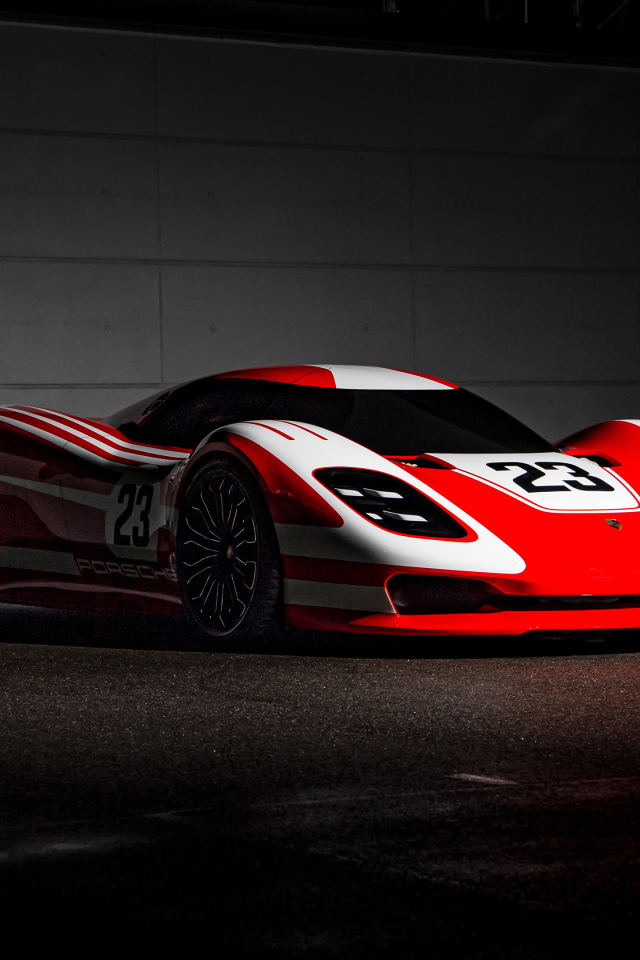 Гоночный автомобиль Porsche 917 Living Legend