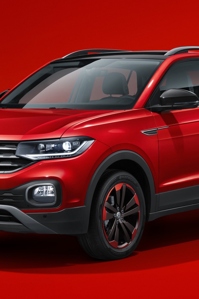 Красный внедорожник Volkswagen Tacqua 280 TSI 2019 года 