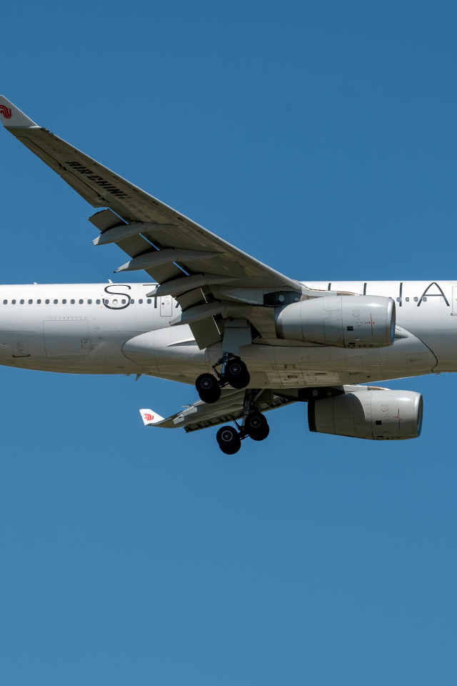 Пассажирский  Airbus A330-200 авиакомпании Air China