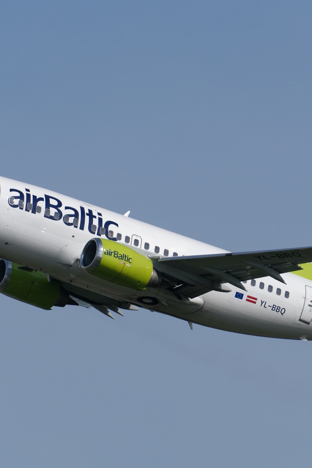 Пассажирский самолет Boeing YL-BBQ авиакомпании Air Baltic