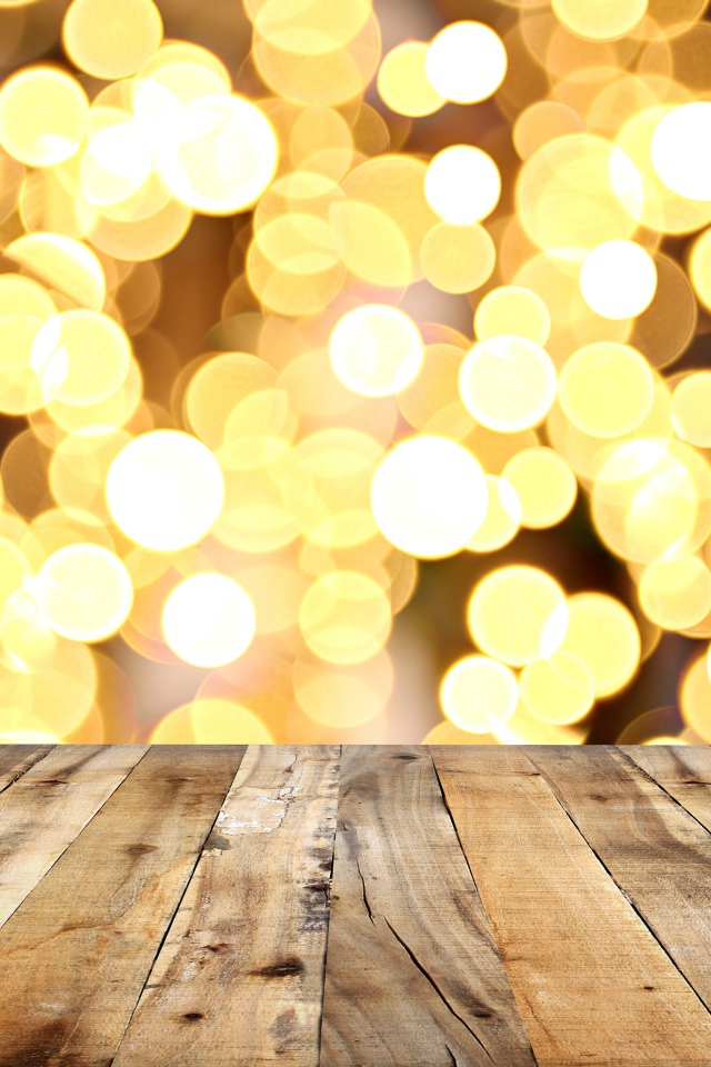 Деревянные доски и золотой фон боке