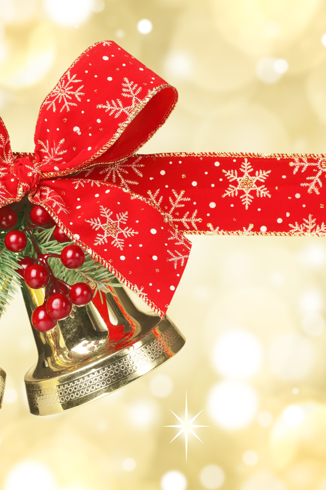 Рождественские колокольчики с красным бантом