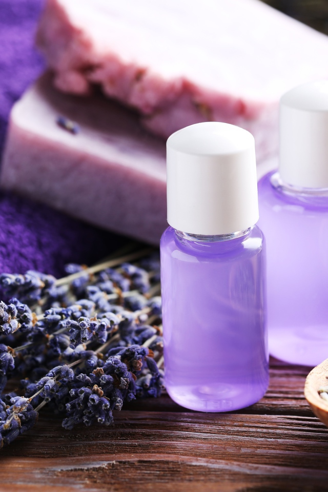 Мыло, лаванда, масла и соль для спа процедур 