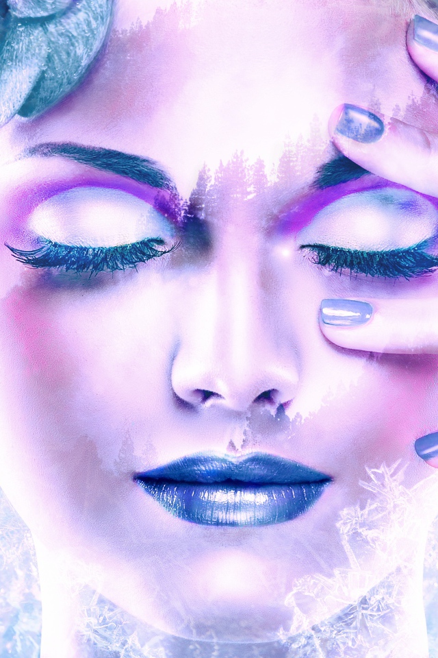 Красивая девушка с  макияжем с закрытыми глазами