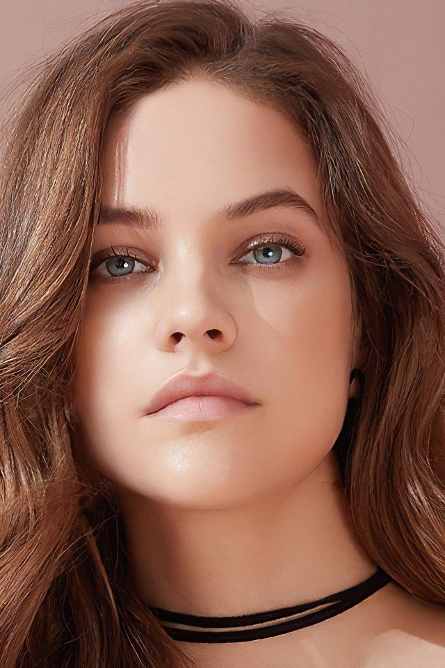 Нежная девушка с серыми глазами, модель Барбара Палвин