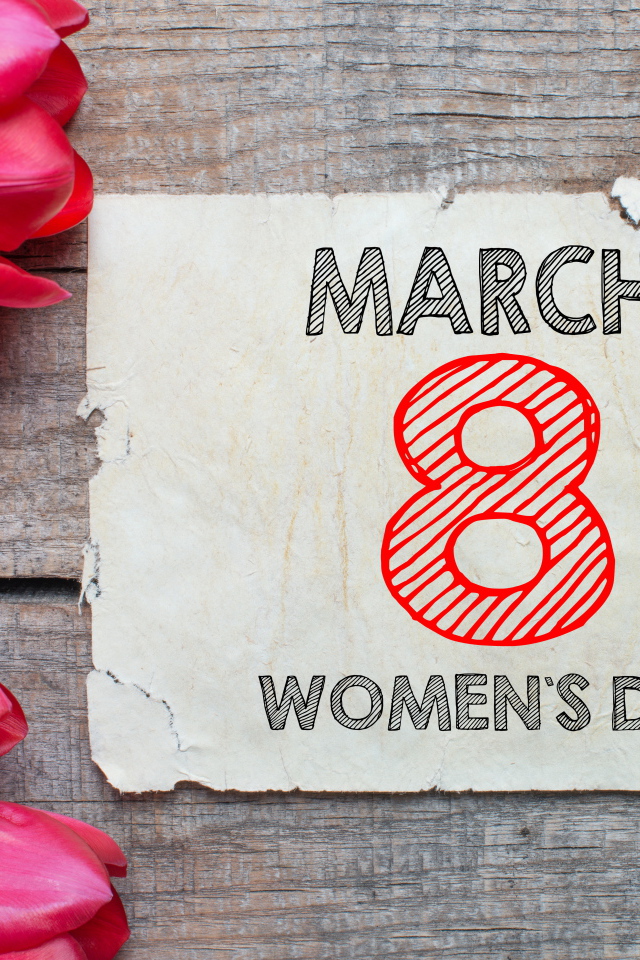 Розовые тюльпаны с открыткой на 8 марта