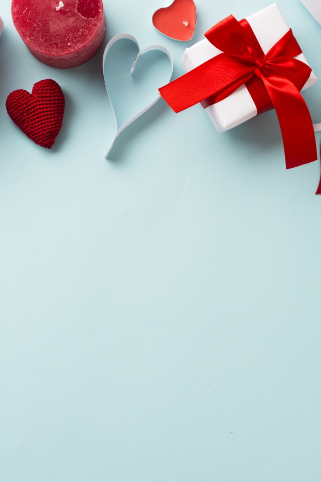 Подарки и сердечки на голубом фоне, шаблон для открытки на День Святого Валентина