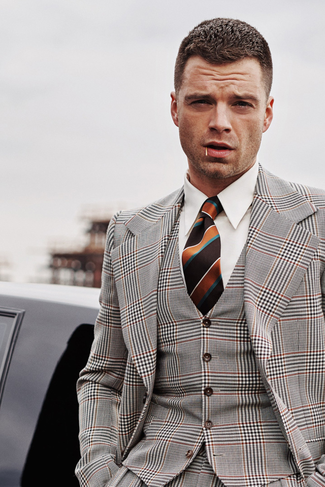Стильный мужчина, актер Себастиан Стэн в костюме