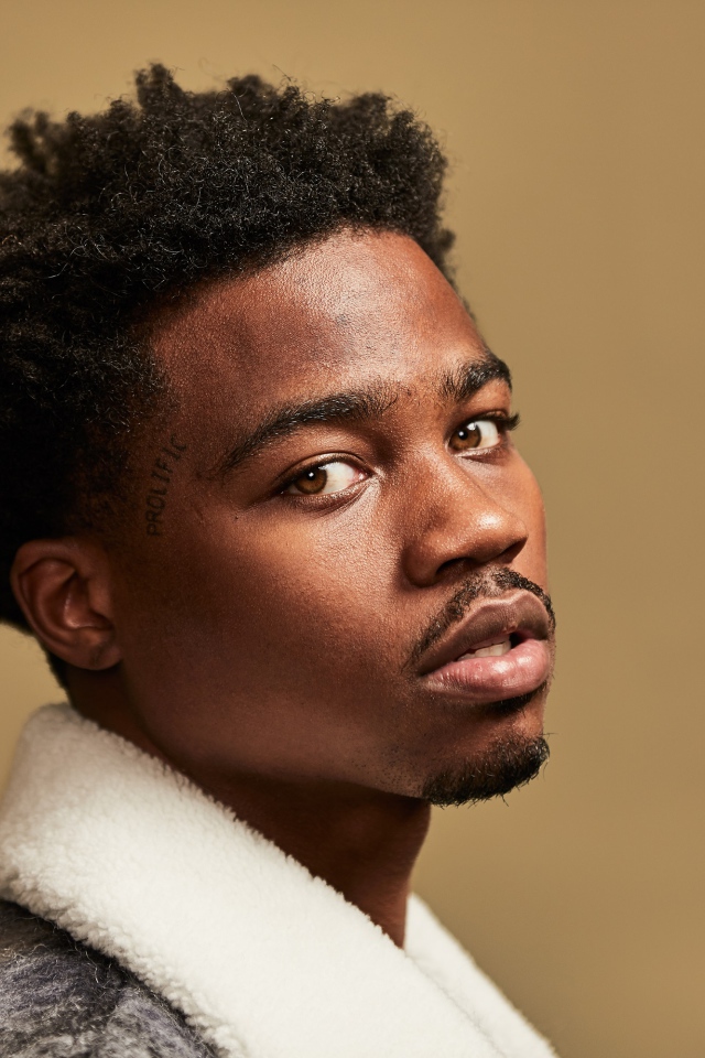 Американский рэпер Roddy Ricch крупным планом