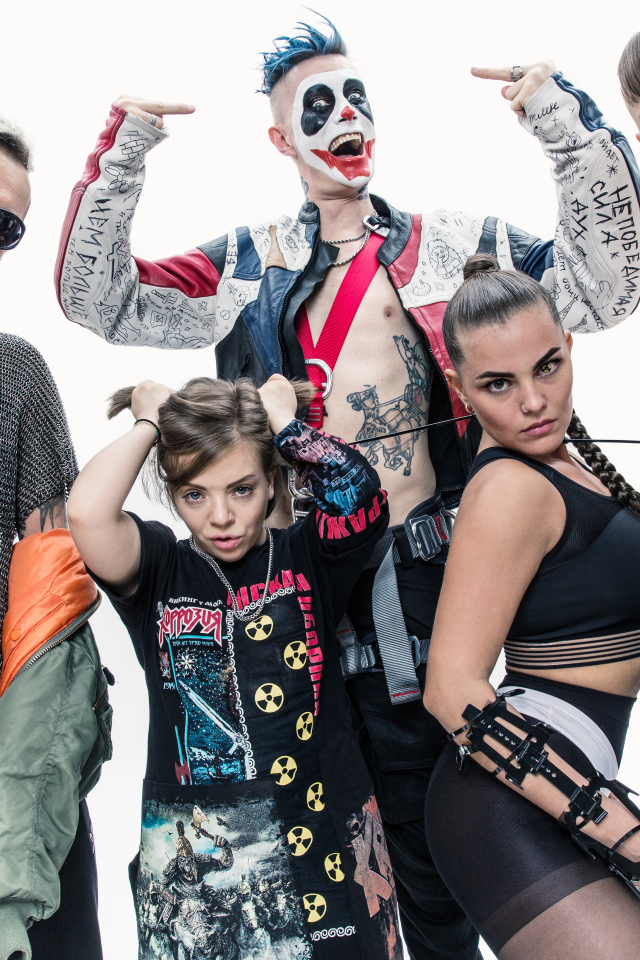 Популярная российская группа Little Big на белом фоне