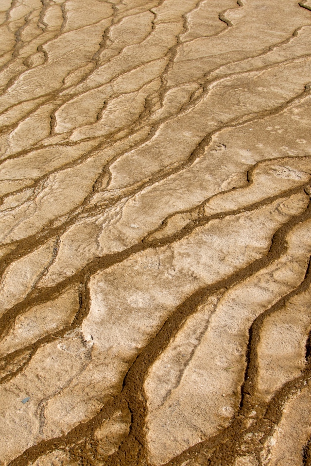 Трещины на песке крупным планом