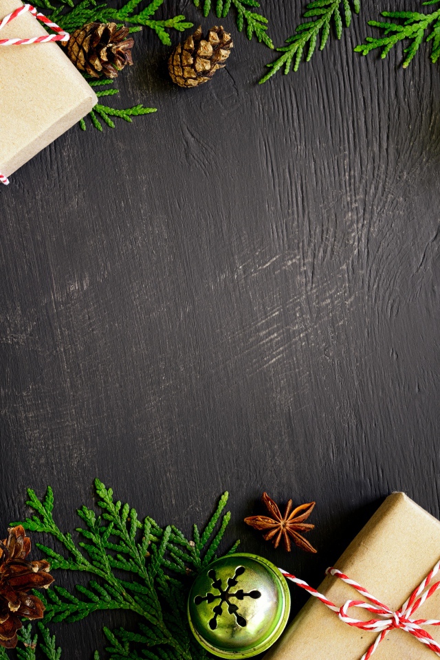 Новогодний декор на черном фоне, шаблон для новогодней открытки 