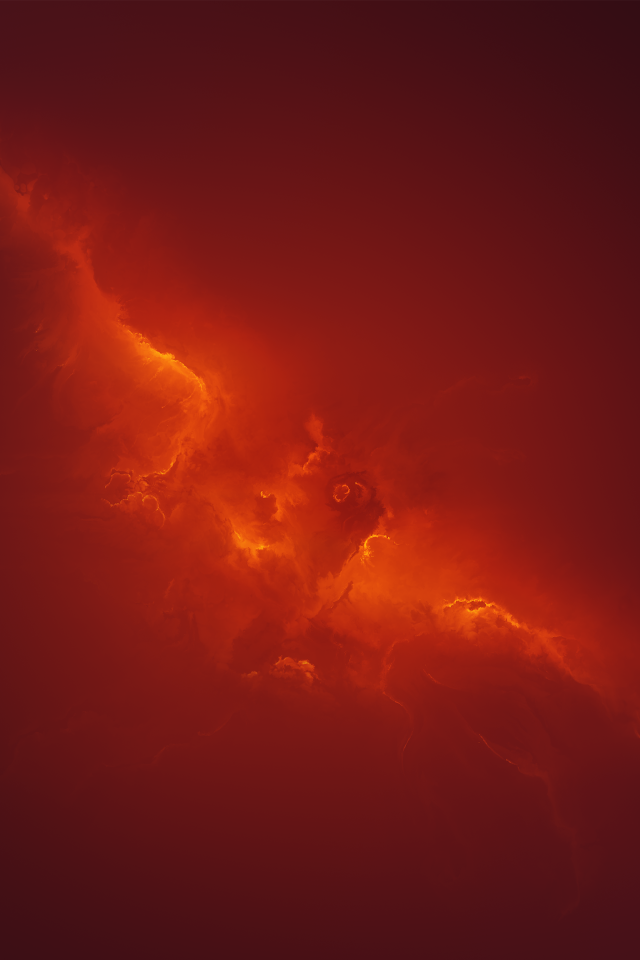 Красная туманность в небе 