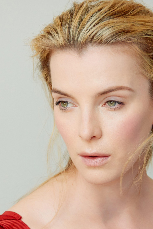 Актриса блондинка Бетти Гилпин крупным планом