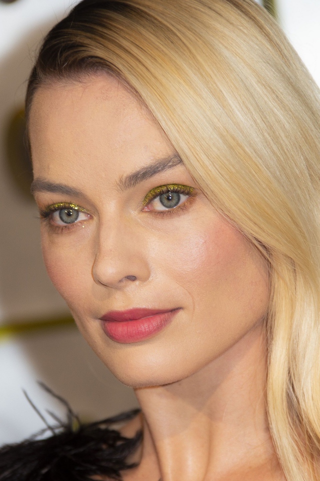 Красивое лицо актрисы Марго Робби 