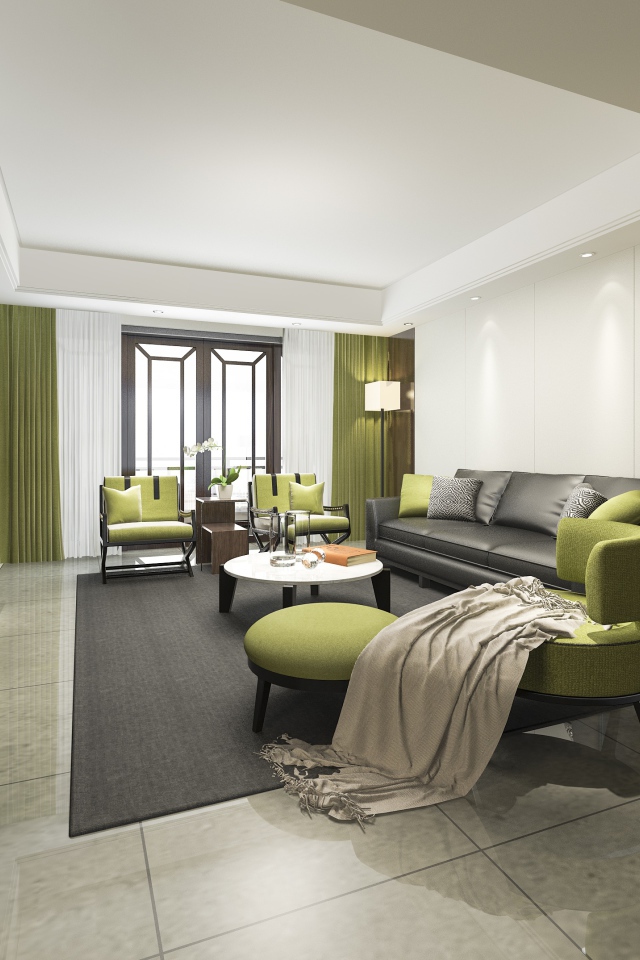 Черный кожаный диван в гостиной комнате 