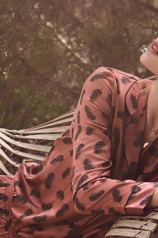 Нидерландская актриса и супермодель  Даутцен Крус