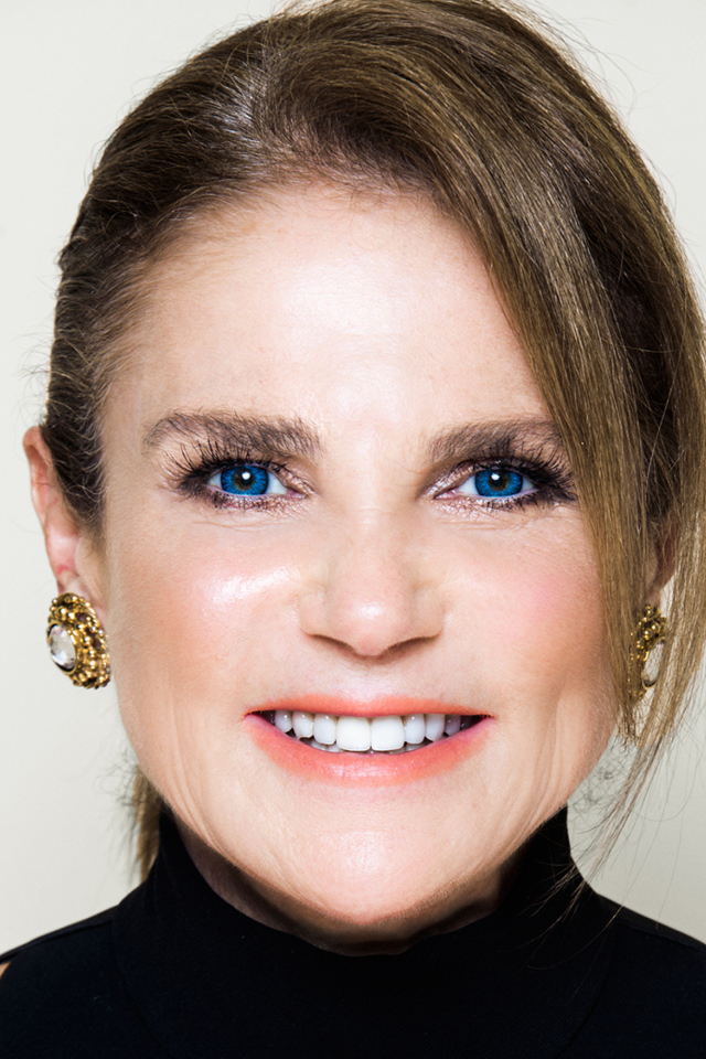 Улыбающаяся женщина, актриса Това Фелдшу