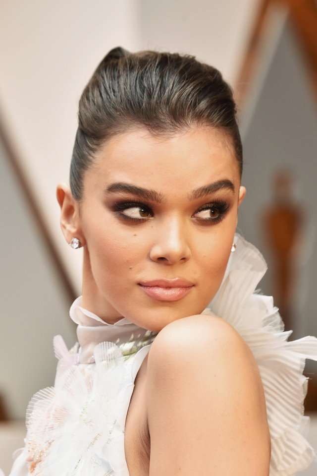 Стильная актриса Хейли Стейнфилд на вручении премии Оскар