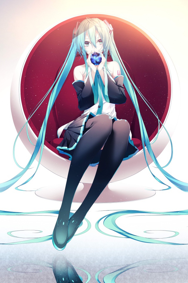 Девушка Мика Хацунэ в белом кресле аниме Вокалоид 