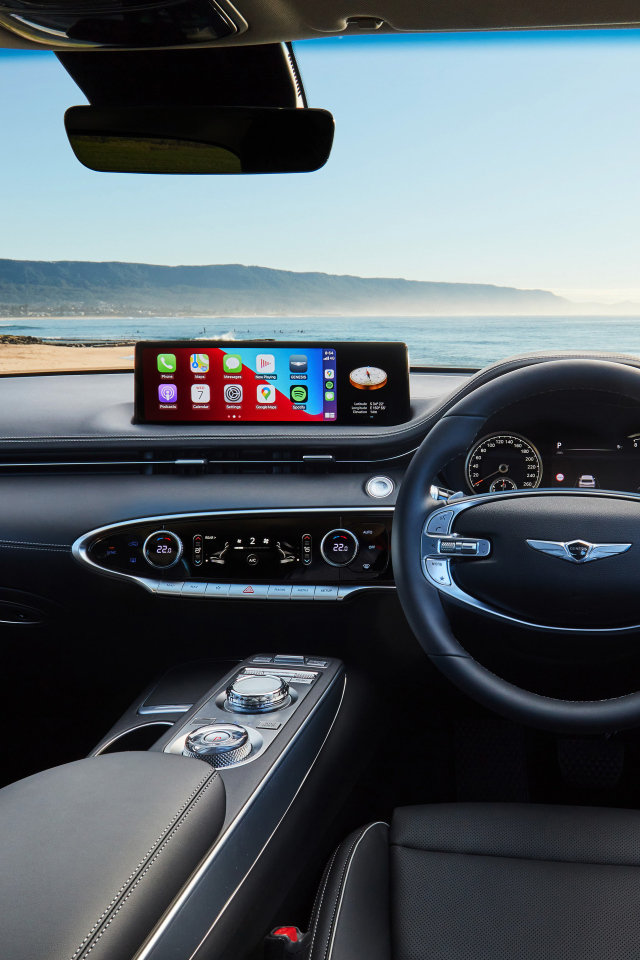 Черный салон автомобиля Genesis GV70 2.5T 2021 года