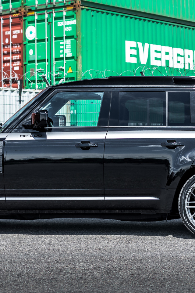 Внедорожник Manhart Defender DP500 2021 года вид сбоку