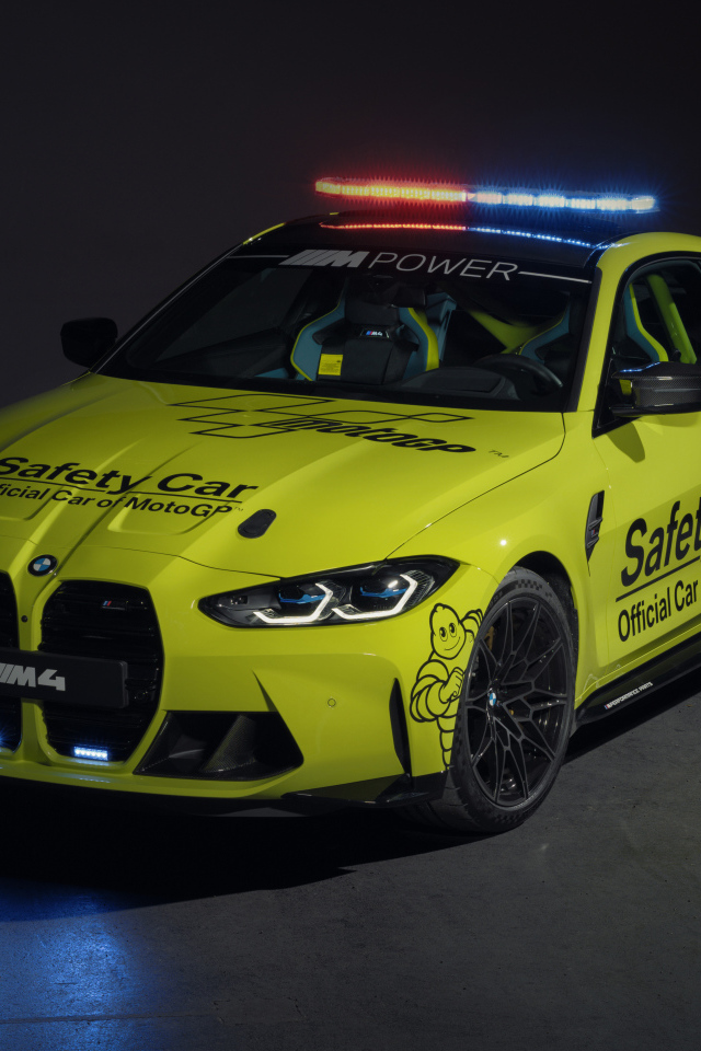 Служебный автомобиль BMW M4 Competition MotoGP Safety Car 2021 года