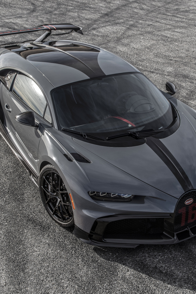 Спортивный автомобиль Bugatti Chiron Pur Sport вид сверху