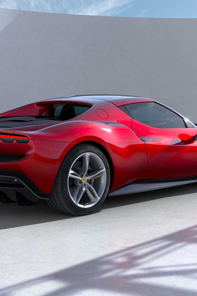 Спортивный Ferrari 296 GTB 2022 года вид сзади