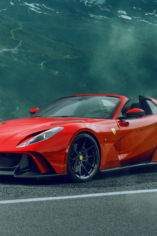 Красный Novitec Ferrari 812 GTS N-Largo 2021 года на дороге
