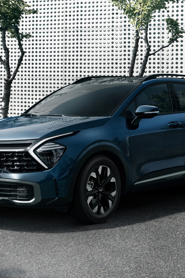 Черный кроссовер Kia Sportage X-Line 2021 года