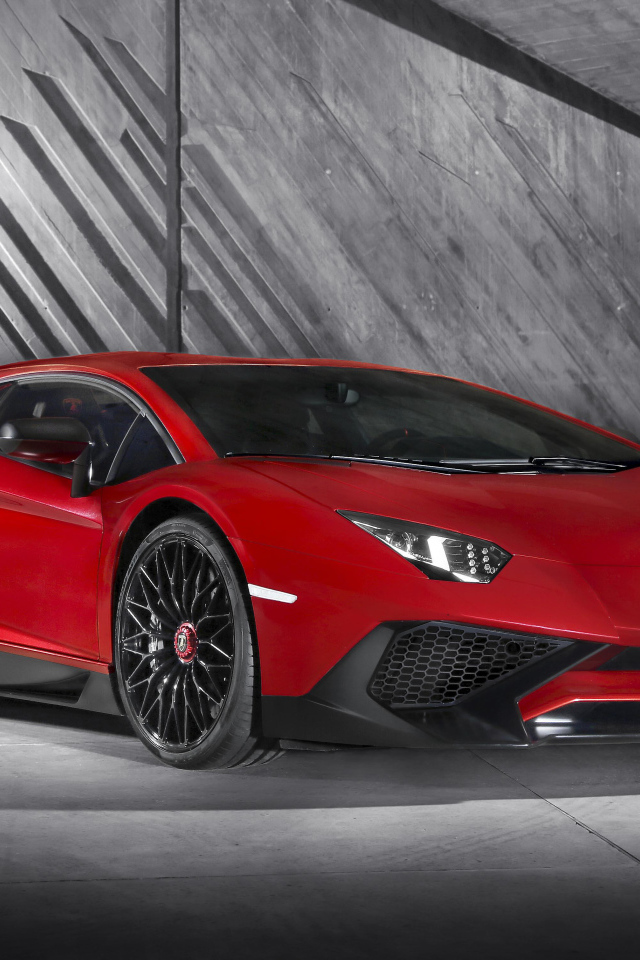 Спортивный автомобиль Lamborghini Aventador Superveloce