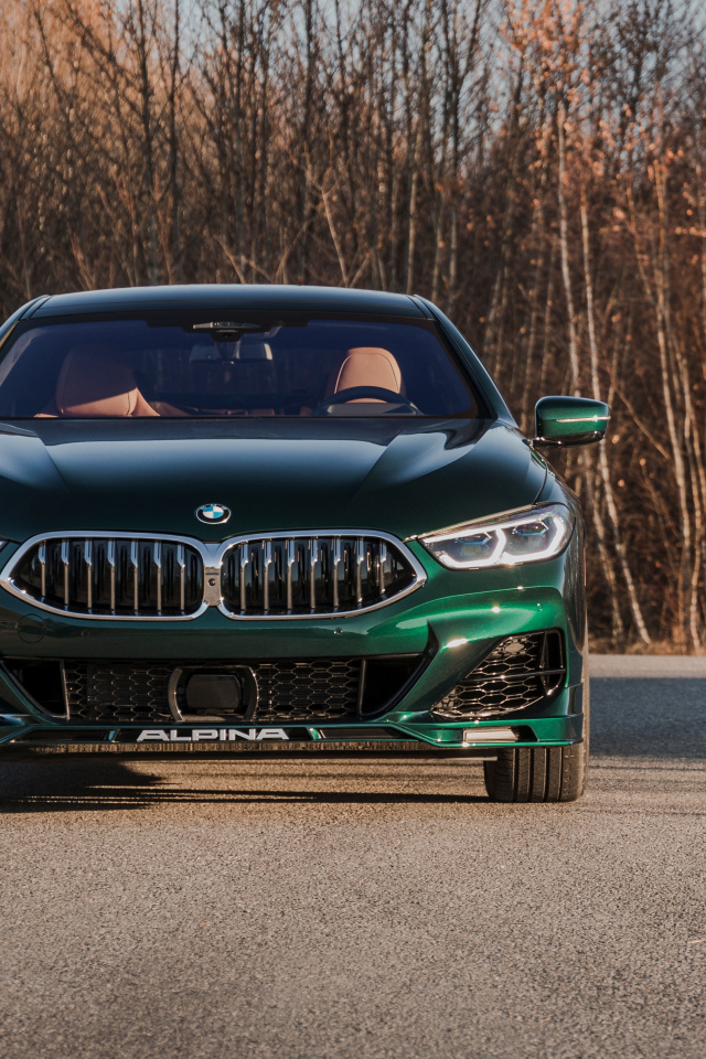 Автомобиль Alpina B8, 2022 года вид спереди